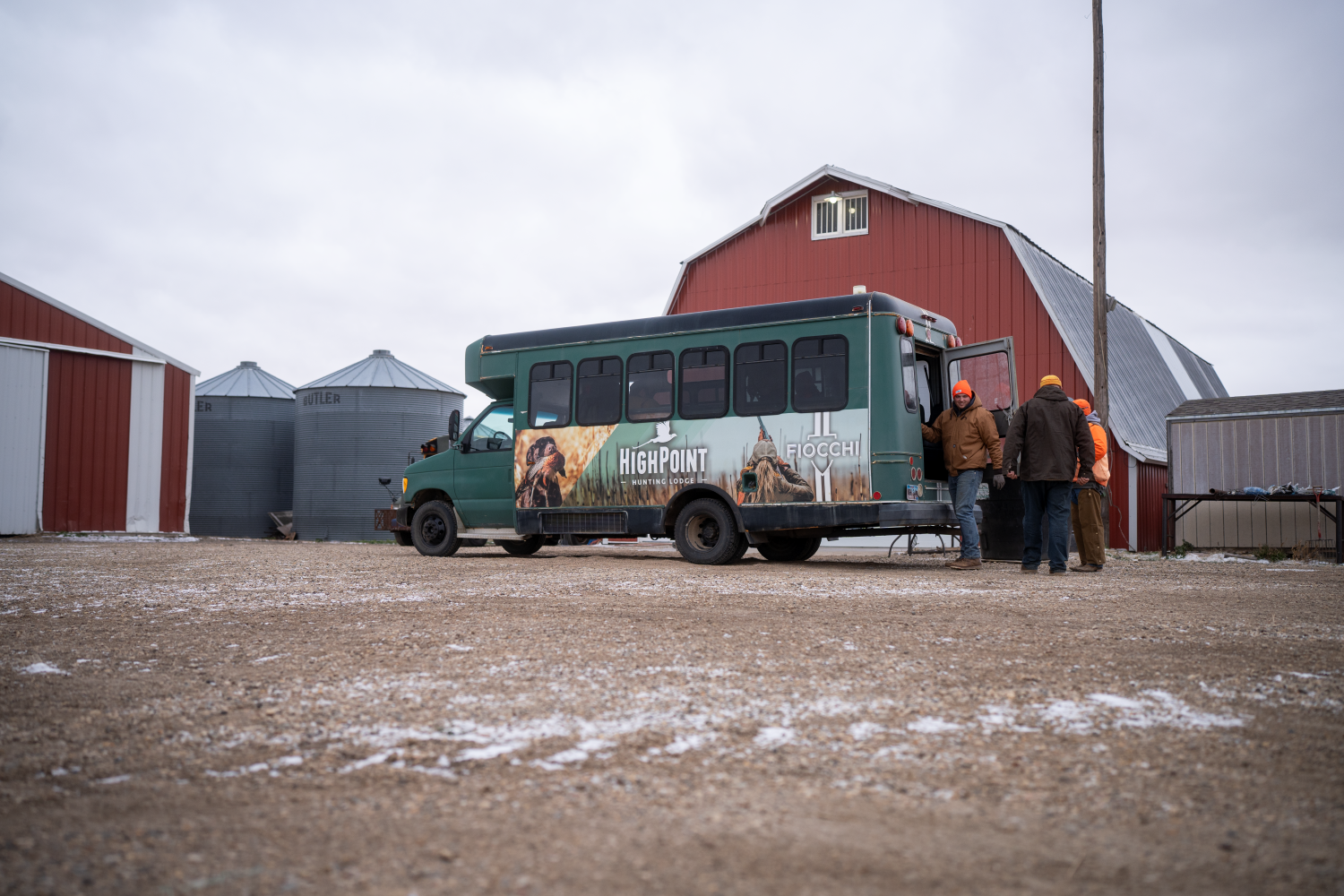 Highpoint lodge Bus with Hunter's getting in for their hunt 